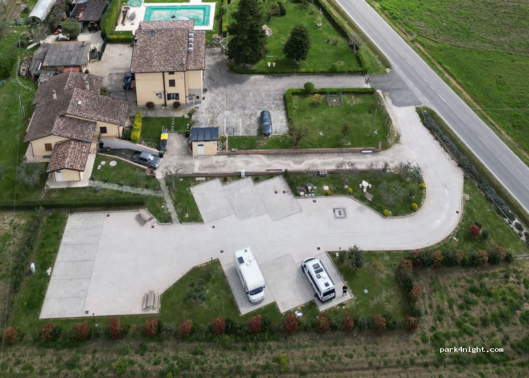(06081) Assisi - 2 Via Campiglione — foto 4