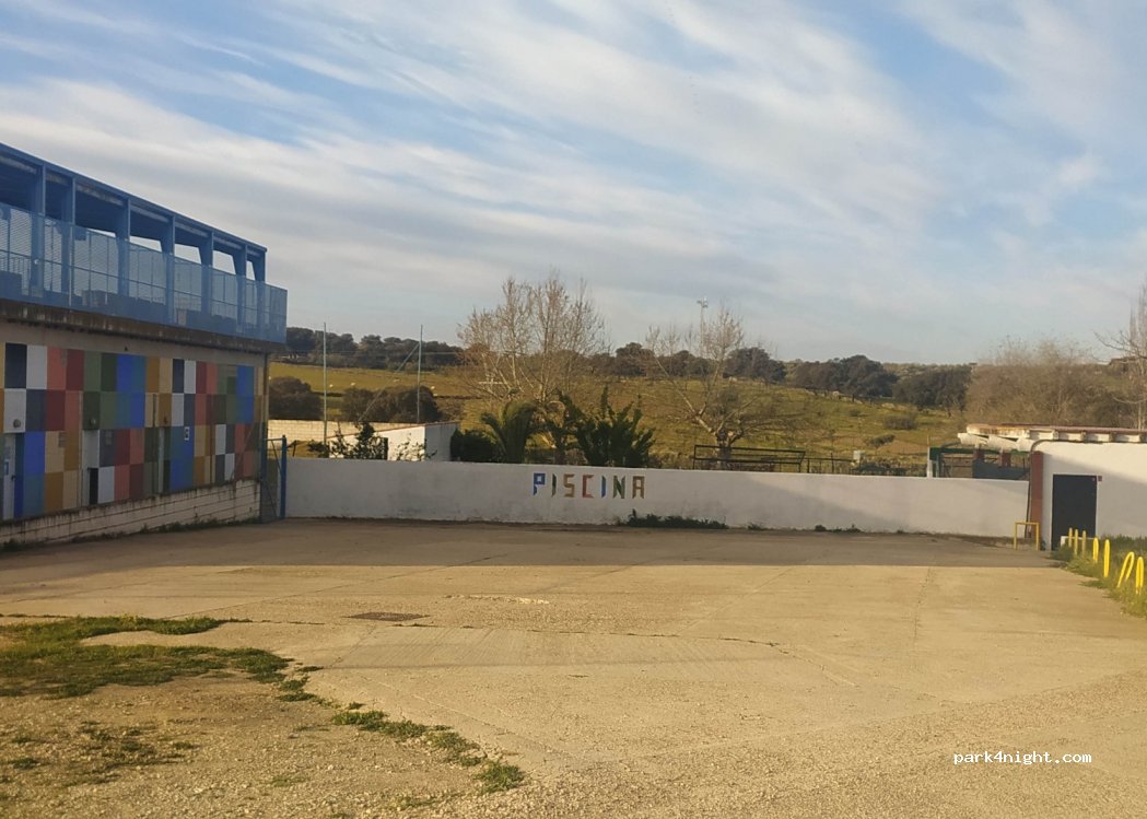 (10694) Torrejón el Rubio - 25 Diseminado Barrio Corchito — foto 3