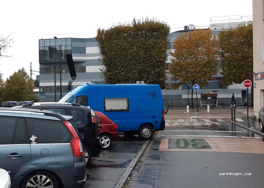 (44000) Nantes - 146 Boulevard de Stalingrad — foto