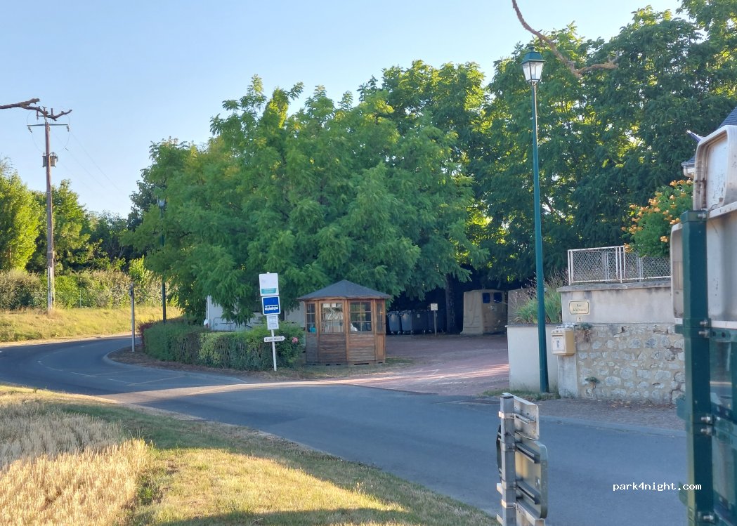 (37500) Couziers - 1 La Maison Neuve — foto