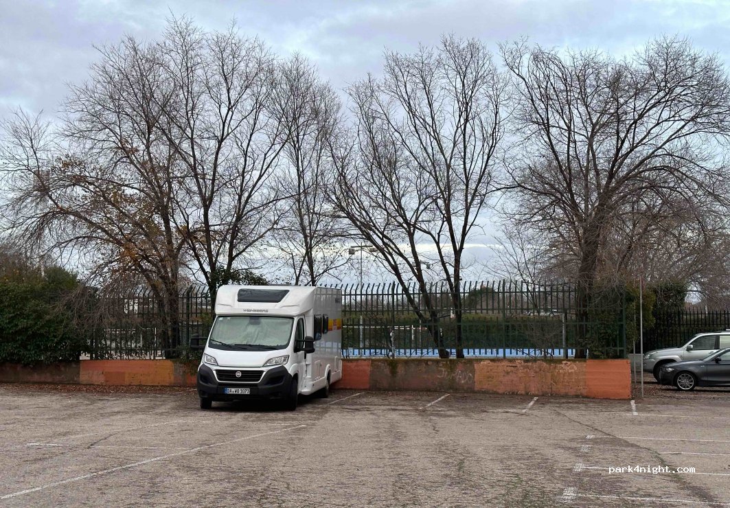 (28850) Torrejón de Ardoz - 5 Calle de Arrope — foto 2