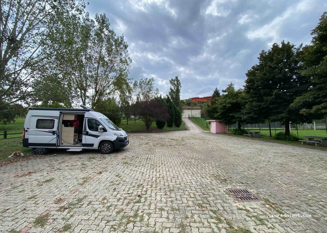 (14031) Grana - 18 Via Serra Castello — foto