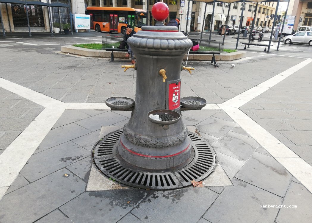 (57123) Livorno - 32 Piazza del Municipio — foto