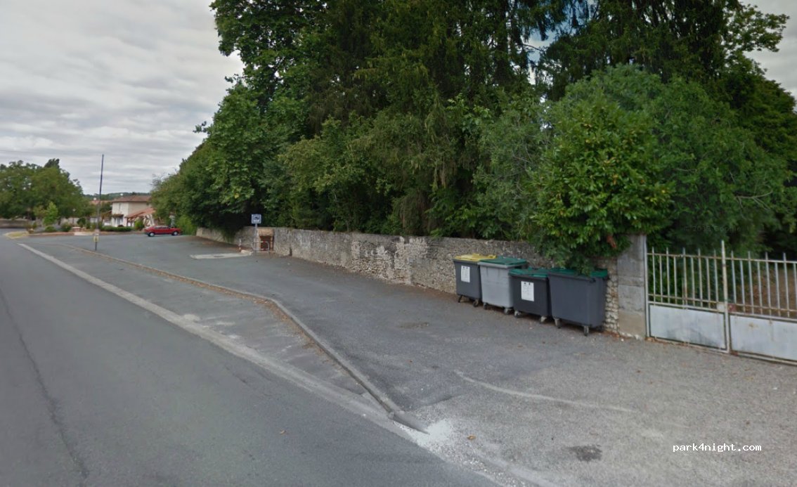 (24110) Saint-Léon-sur-l'Isle - Avenue de la République — foto