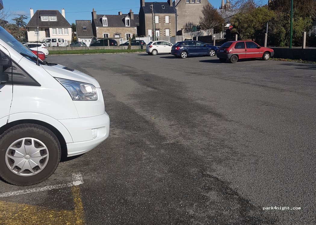 (29250) Saint-Pol-de-Léon - 4 Impasse des Carmes — foto