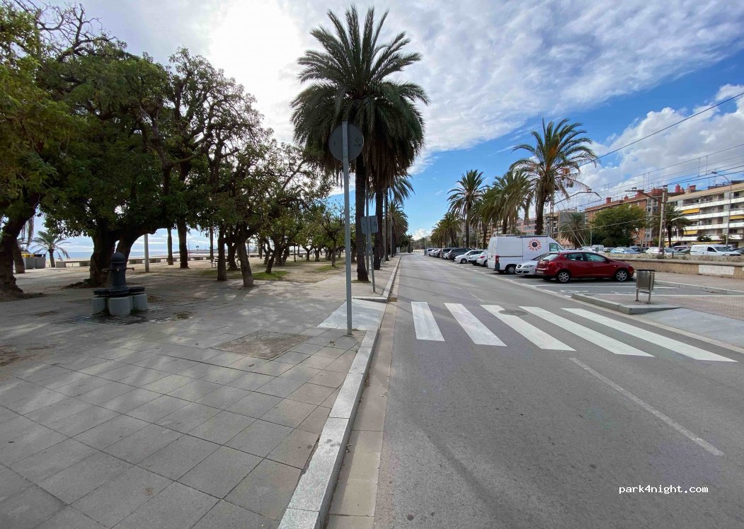 (08302) Mataró - 100 Passeig del Callao — foto