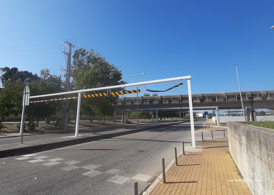 (2050-271) Azambuja - 33 Urbanização Serrado do Barroso — foto 3