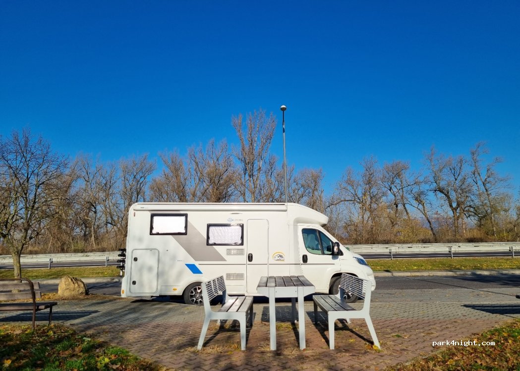 (018 41) Dubnica nad Váhom - E50 — foto 2