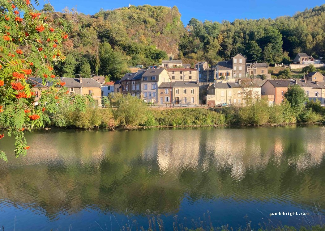 (08120) Bogny-sur-Meuse - 46 Rue de la Meuse — foto 4