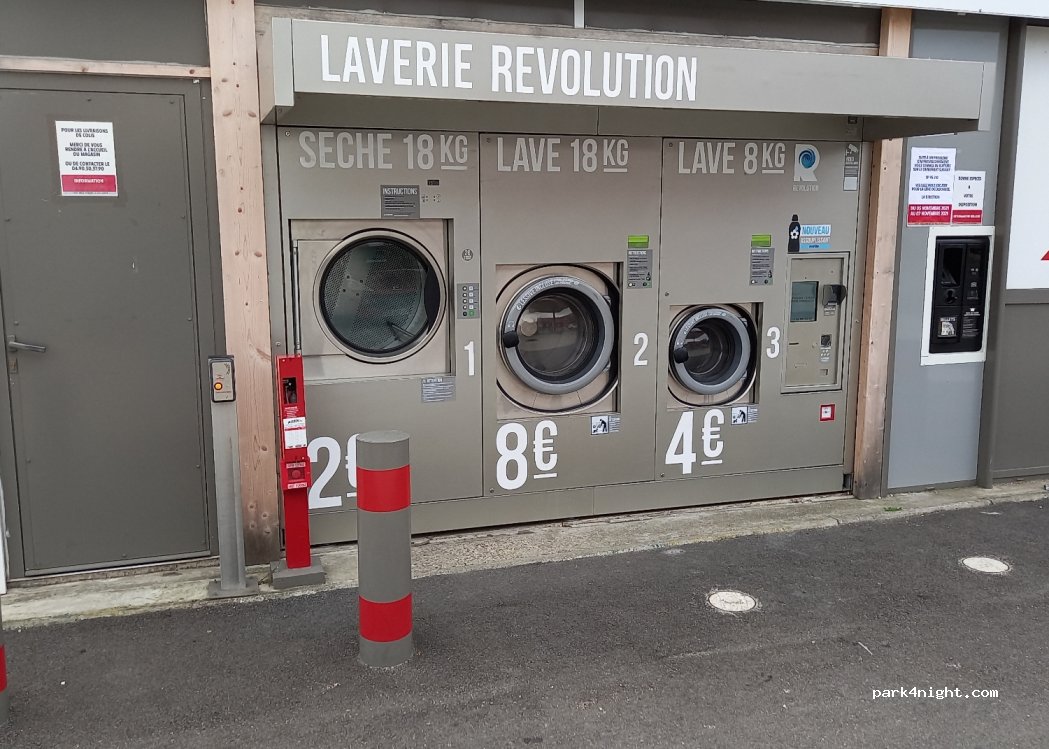 (84500) Bollène - 2424 Avenue Jean Giono — foto 3
