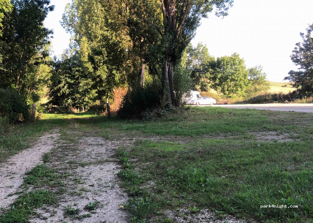 (52200) Langres - 701 Route de Peigney — foto 2