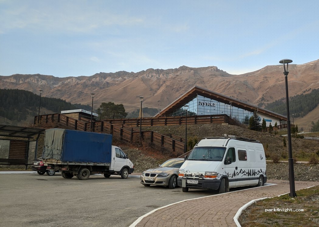 (369152) Lunnaya Polyana - Unnamed Road — foto