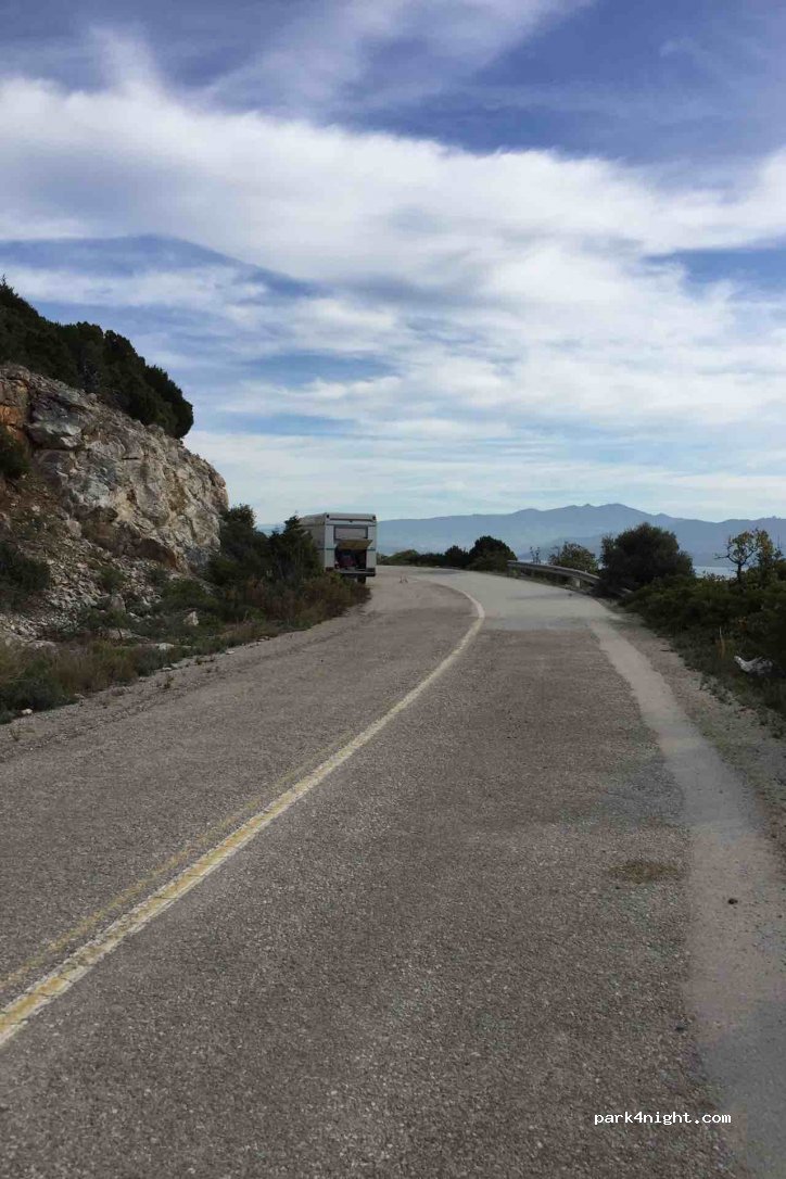 (350 13) Pelasgia - Eparchiaki Odos Milon-Glifon — foto 2