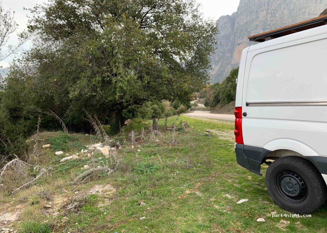 (440 04) Vikos - Unnamed Road — foto