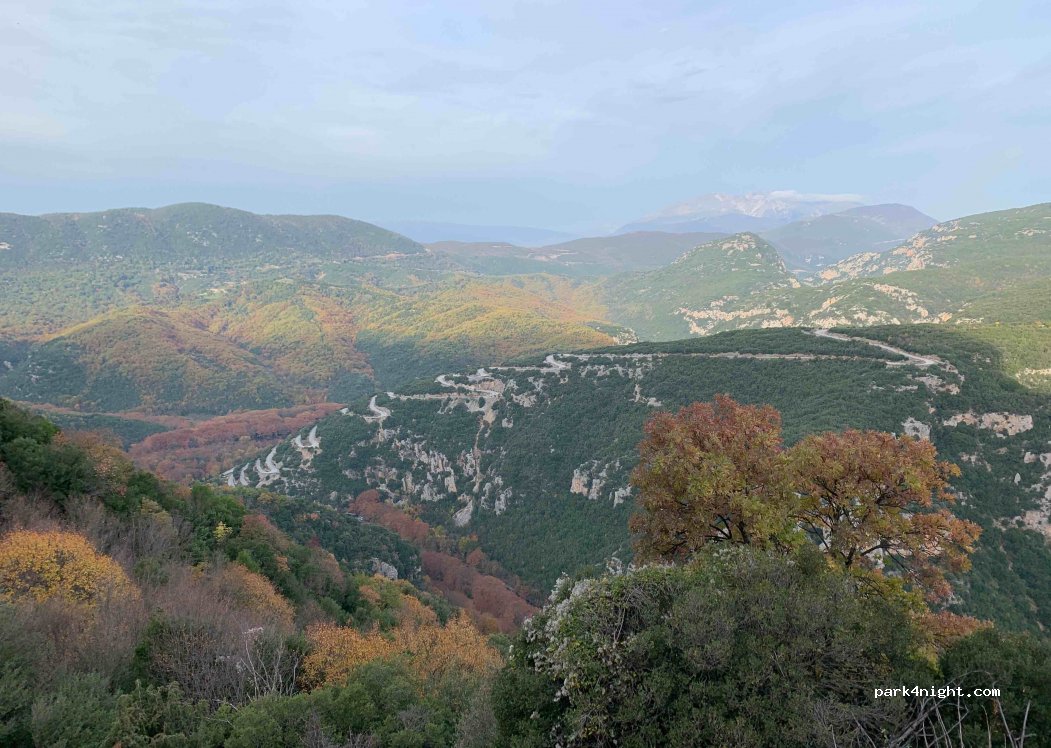 (440 04) Vikos - Unnamed Road — foto 2