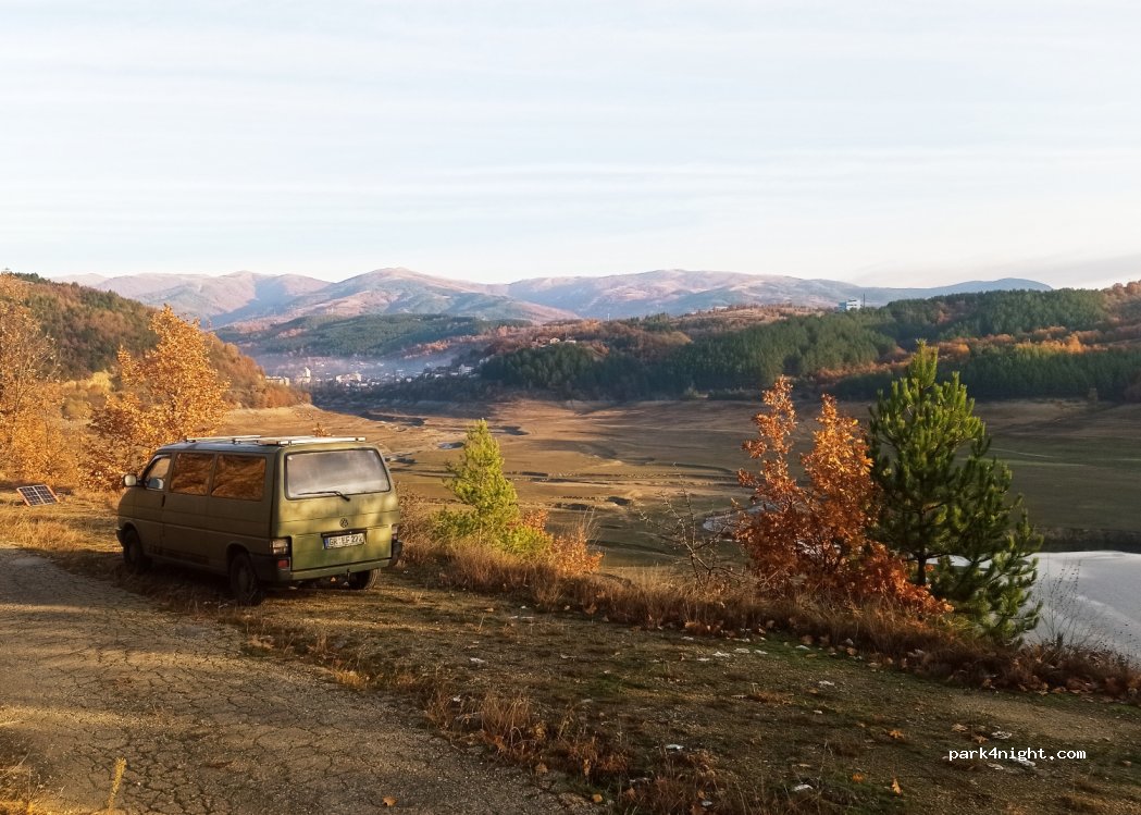 (2304) Makedonska Kamenitsa - Unnamed Road — foto