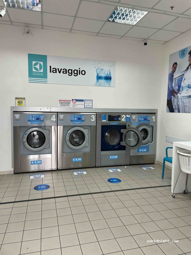 (84013) Cava de' Tirreni - 146 Via XXV Luglio — foto