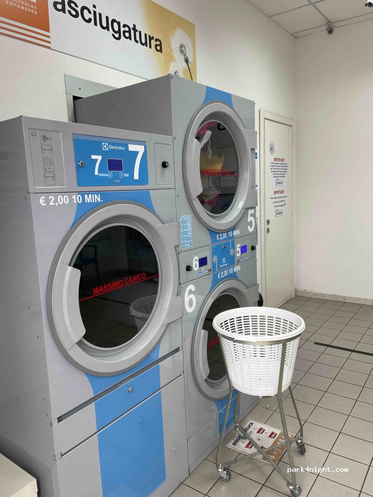 (84013) Cava de' Tirreni - 146 Via XXV Luglio — foto 2