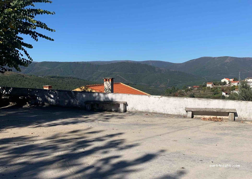 (6200) Sarzedo - 8 Largo Augusto Lopes — foto