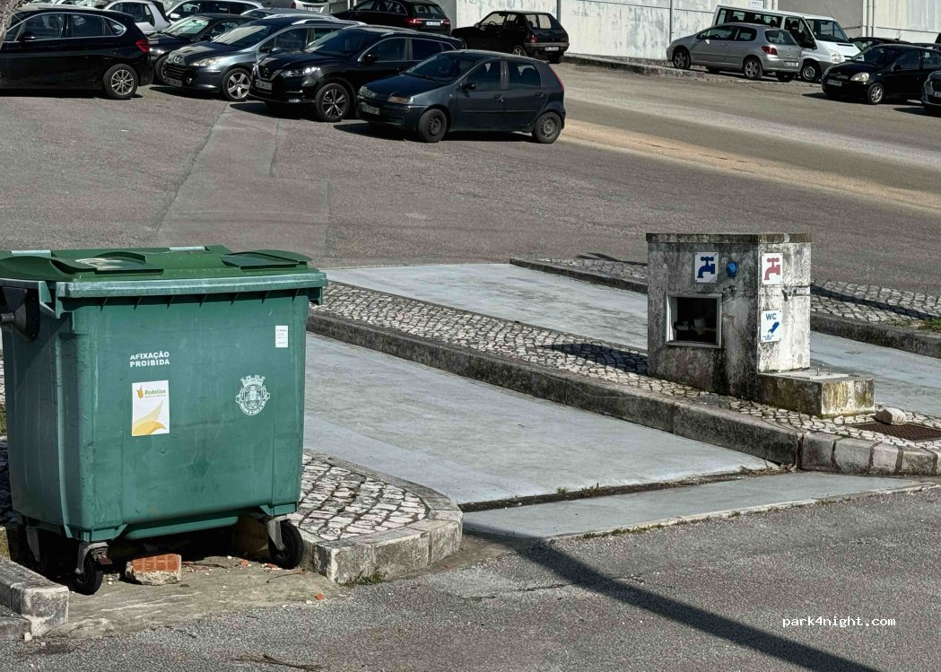 Área de Serviço de Autocaravanas de Mira de Aire — foto 4