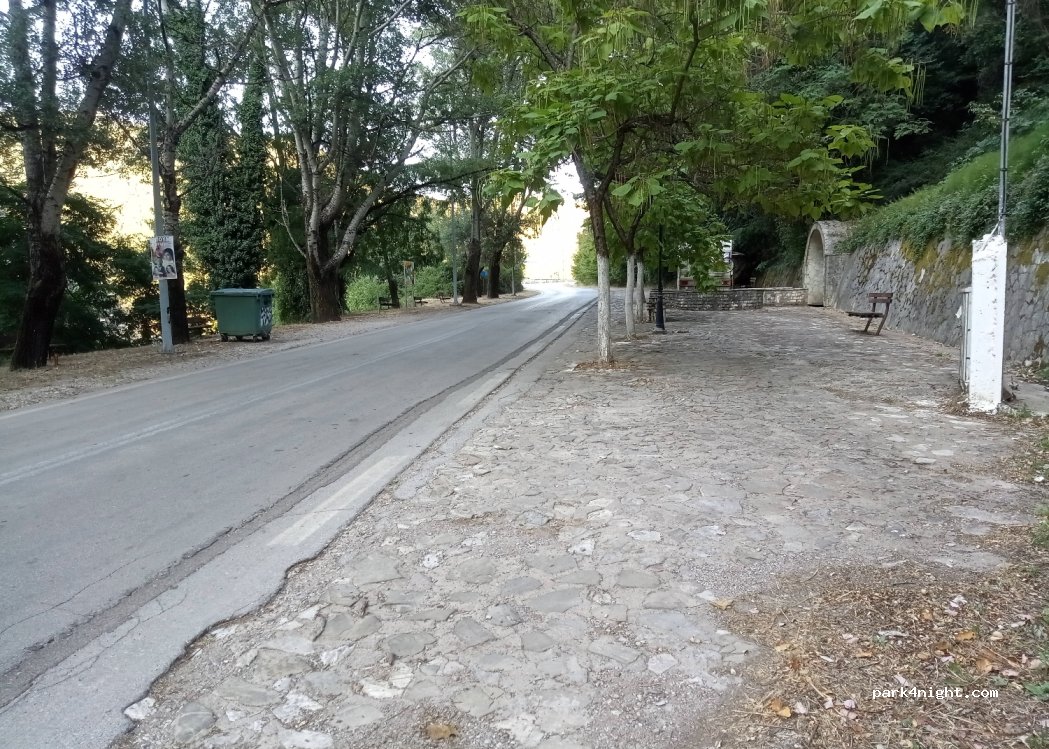 (270 63) Lampia - 5 Ethniki Odos Patras Levidiou — foto 3