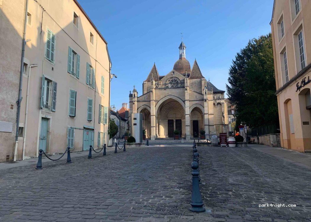 (21200) Beaune - 2 Avenue Charles Jaffelin — foto 2