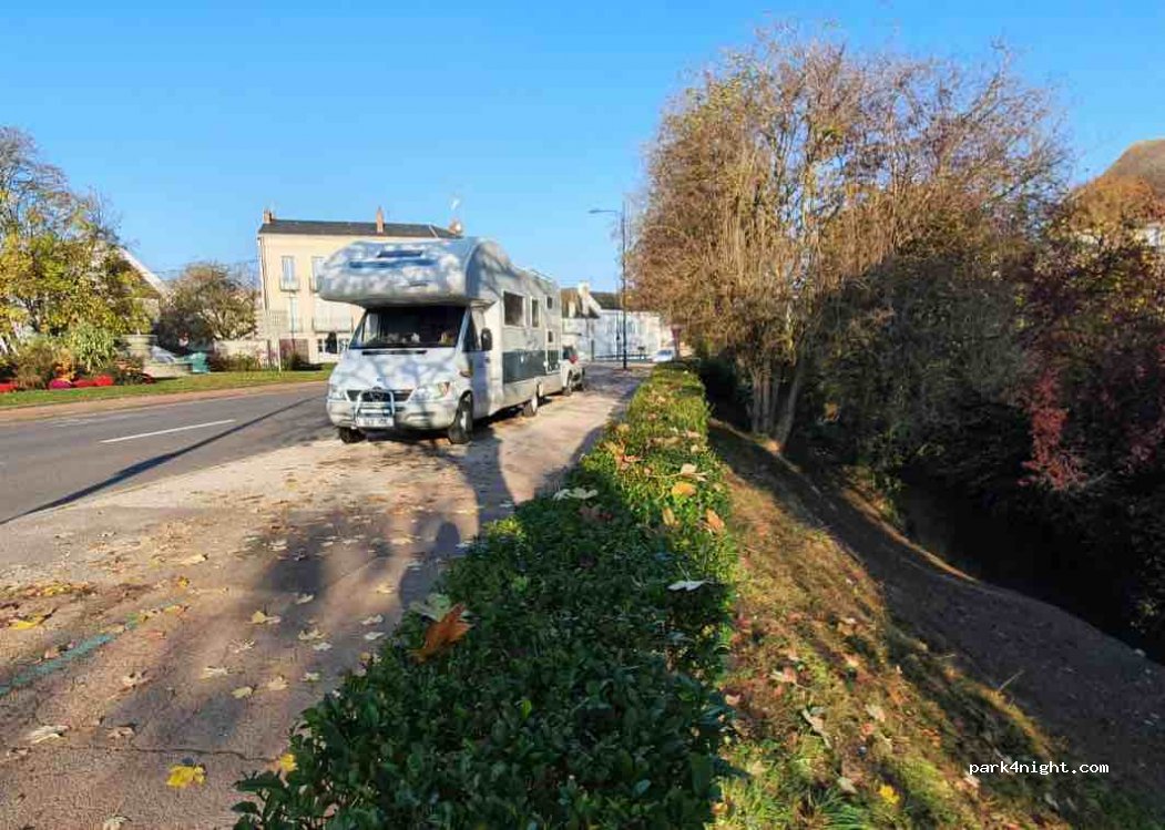 (21200) Beaune - 2 Avenue Charles Jaffelin — foto 3