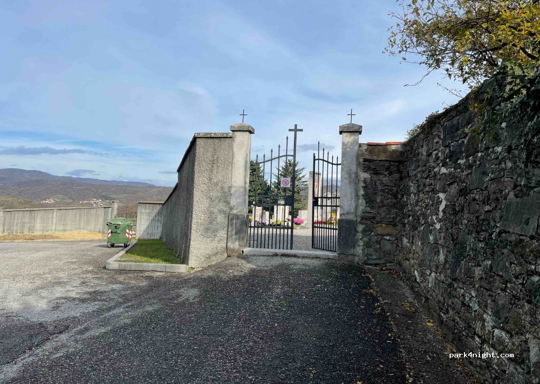 (34070) San Floriano del Collio - 11 Via Castello — foto