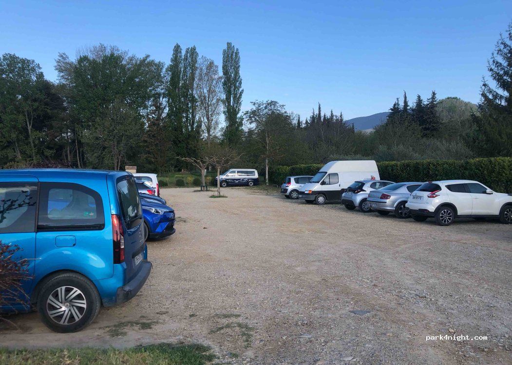 (84240) Saint-Martin-de-la-Brasque - 5625F Les Pres — foto