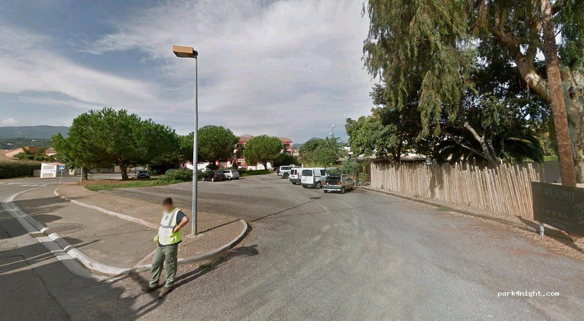 (20213) Penta-di-Casinca - Allée des Mûriers Platanes — foto
