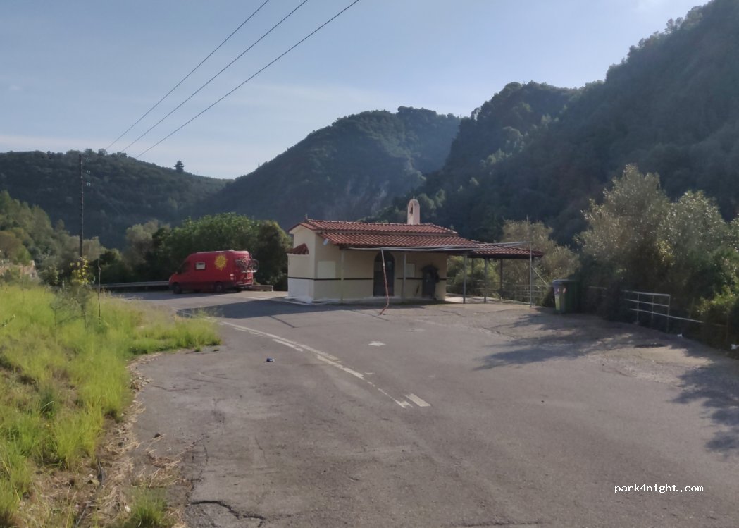 (241 00) Avia - Epar.Od. Kalamatas - Areopolis — foto