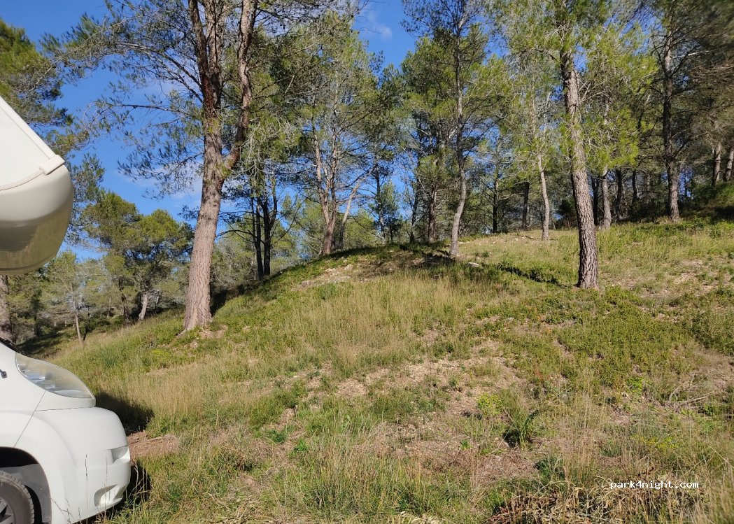 (13210) Saint-Rémy-de-Provence - 1 Lotissement le Valmouirane — foto
