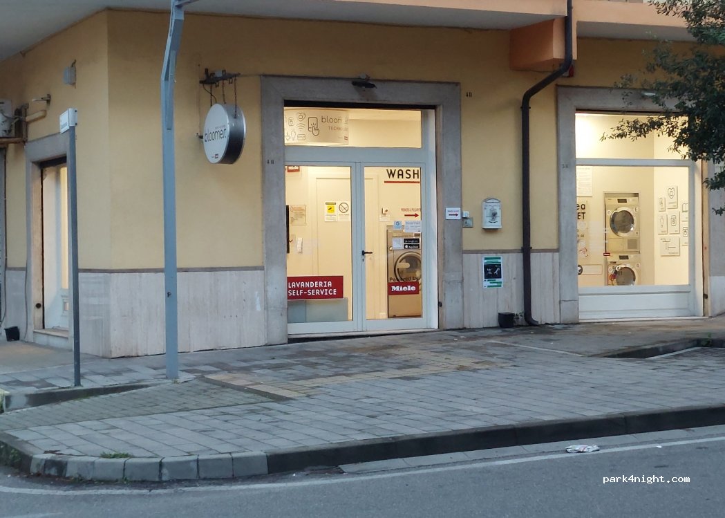 (87067) Rossano Stazione - 38 Viale Luca de Rosis — foto