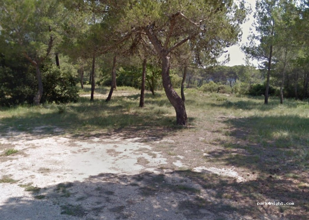 (13410) Lambesc - Chemin du Salet — foto