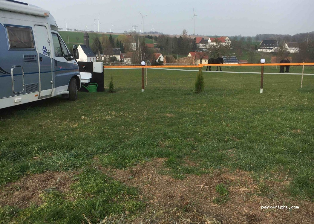 Wohnmobilstellplatz Friesenhof Wieratal — foto