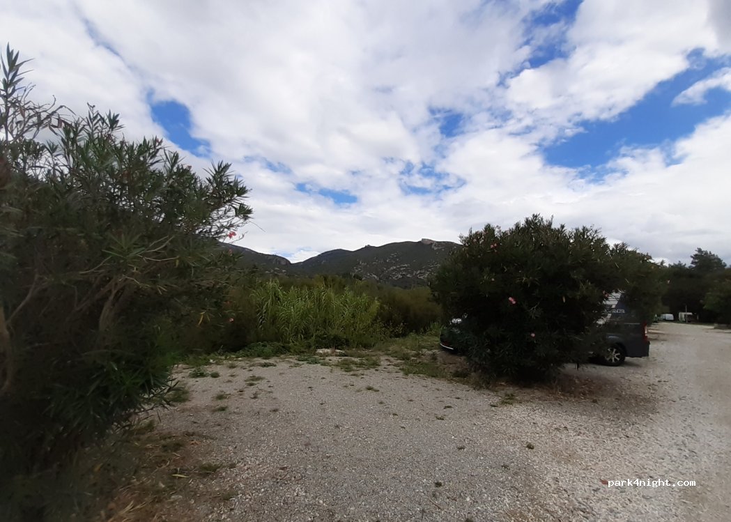 (11350) Padern - 30-34 Rue de l'Affenage — foto 2