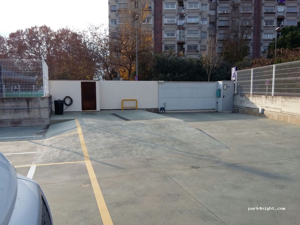 Parking Vayreda Autocaravanas — foto