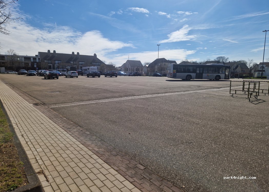 (3550) Heusden-Zolder - 8 Koning Boudewijnplein — foto 3