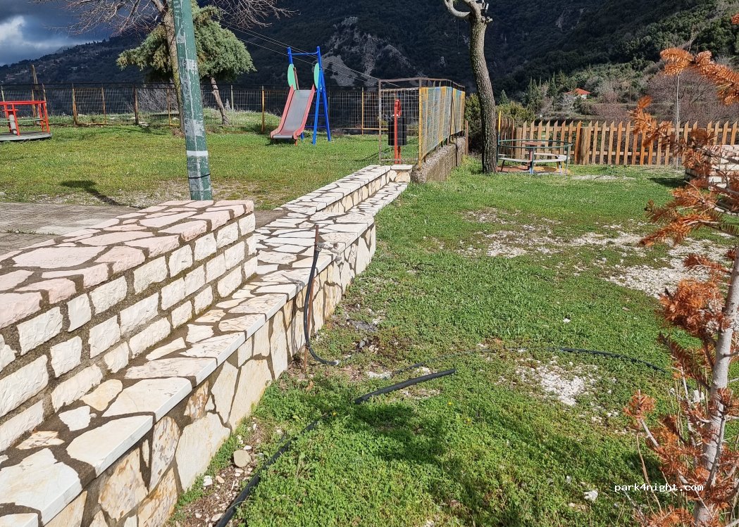 (300 10) Peristeri - Unnamed road — foto 2