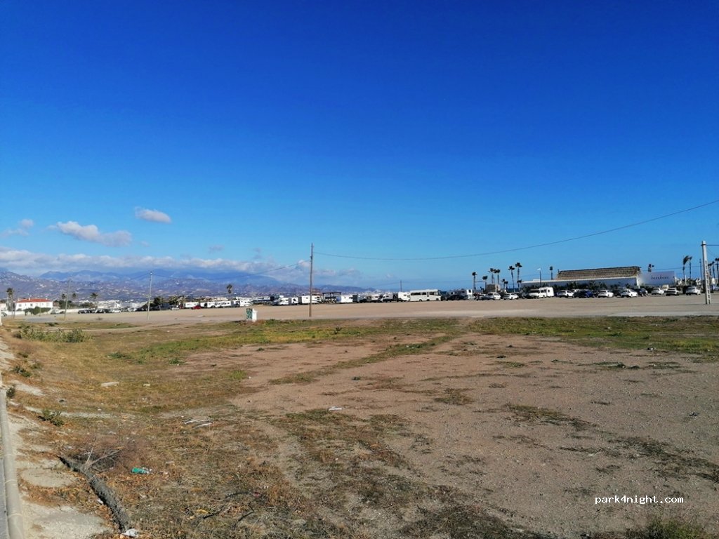 (29740) Torre del Mar - 6 Calle Conjunto Albatros — foto 2