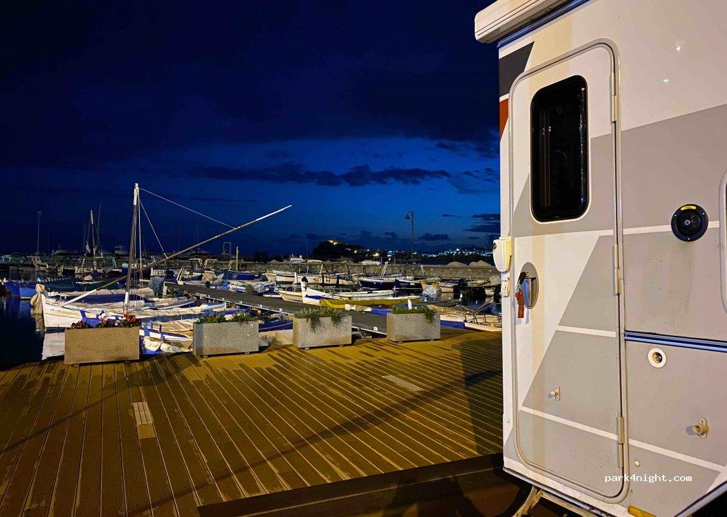 (80070) Monte di Procida - 100 Via Guglielmo Marconi — foto 2