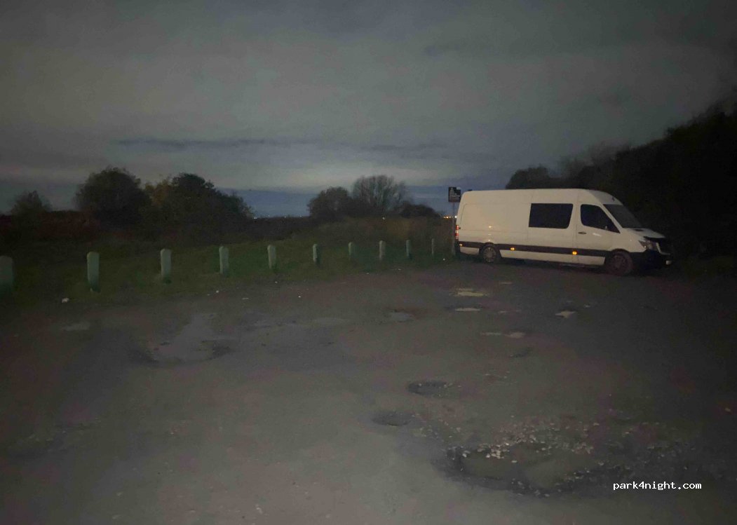 (L19 8LY) Garston - Unnamed Road — foto