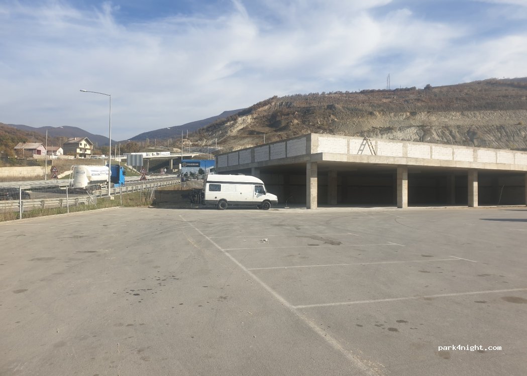 () Elez Han - — foto