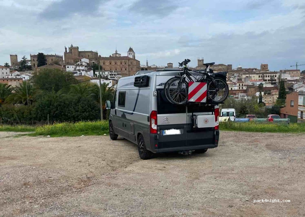 (10003) Cáceres - 13a Carretera de la Montaña — foto 5