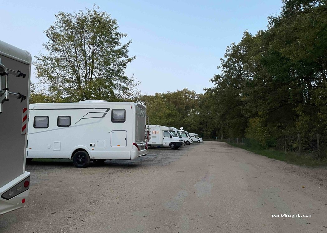 (41250) Chambord - 101 Place Saint-Louis — foto