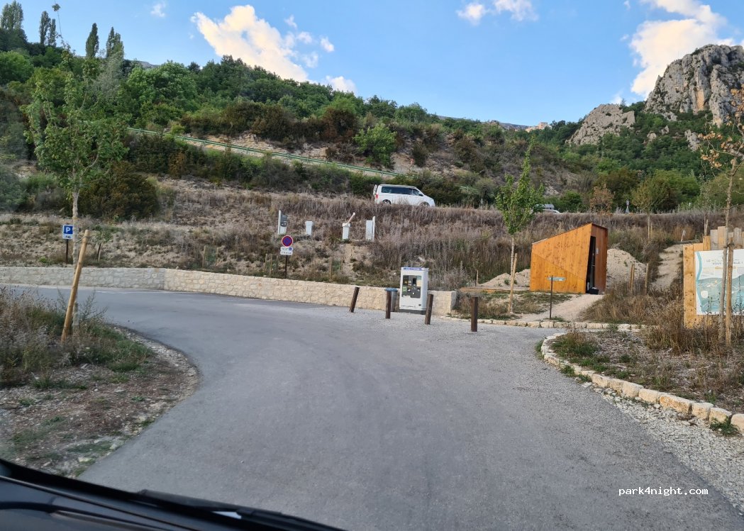 (04120) Rougon - — foto 2