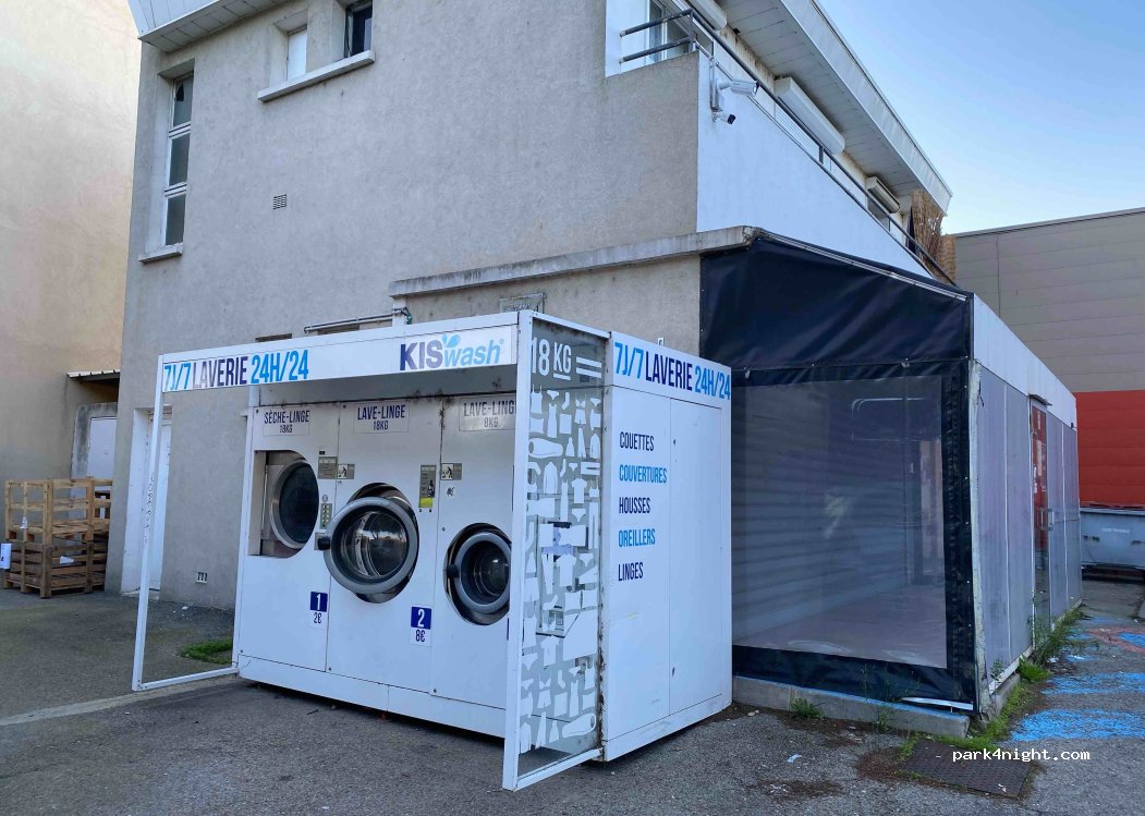 (13230) Port-Saint-Louis-du-Rhône - 107 Avenue du Port — foto 4