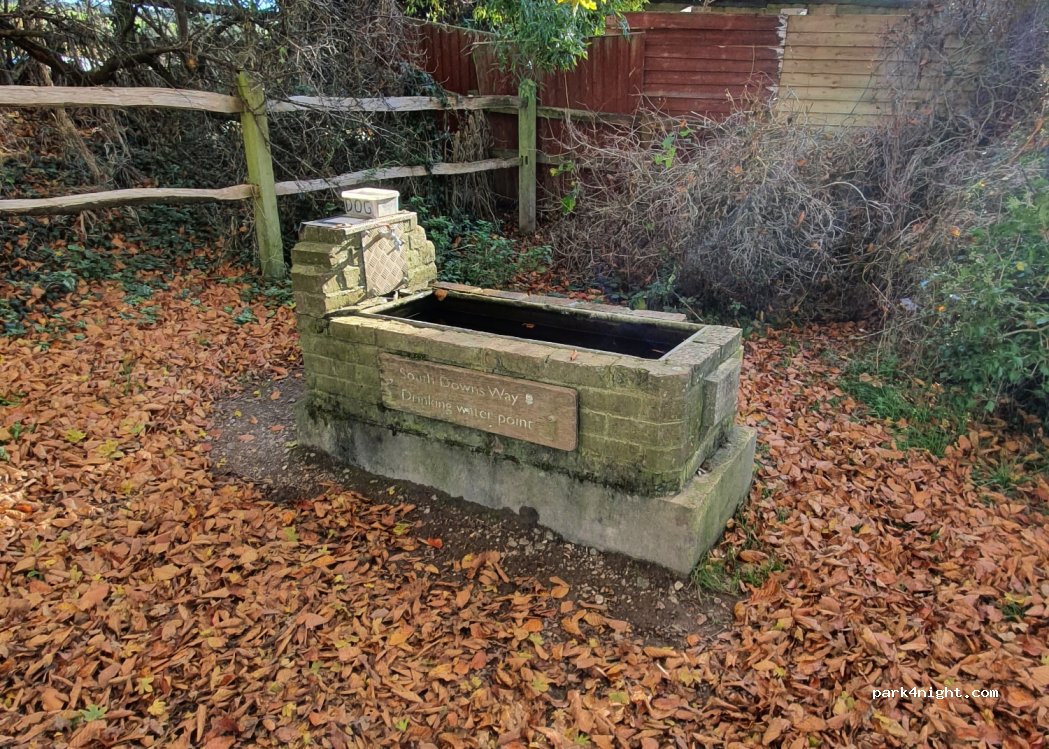 (BN44 3TU) Upper Beeding - South Downs Way — foto