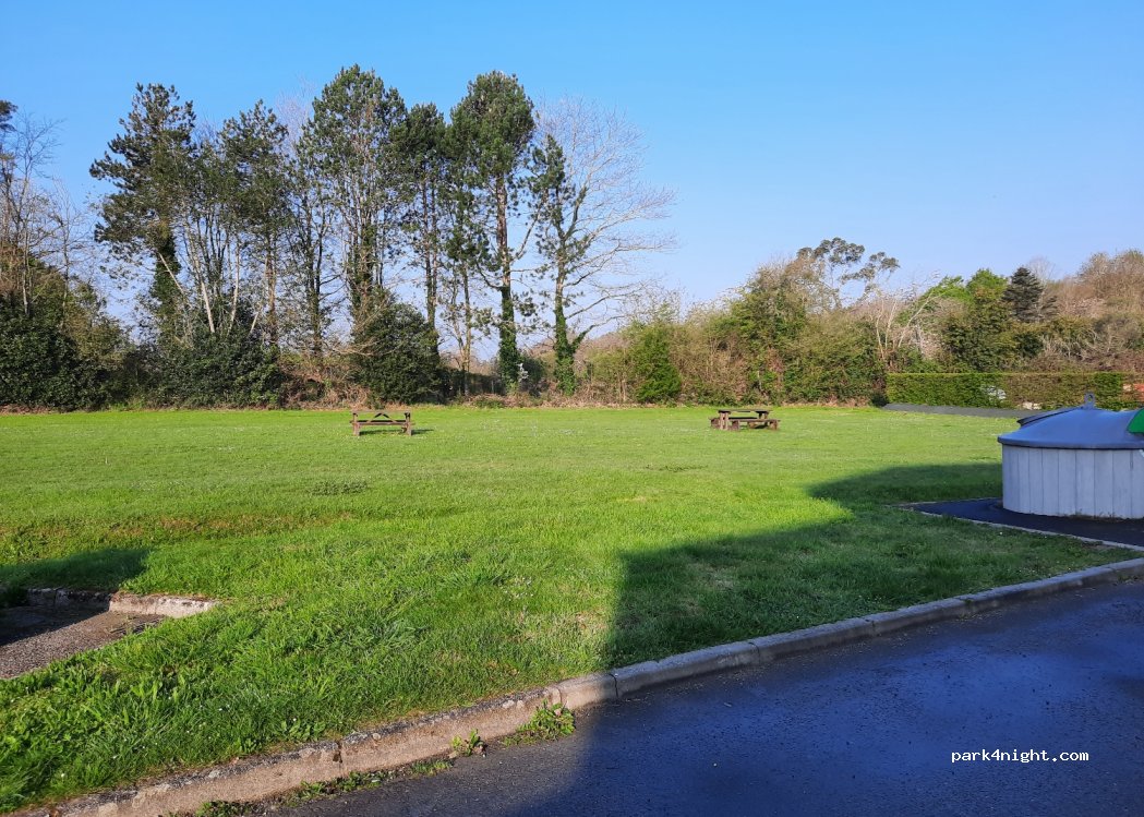 Aire pour camping-cars Le Minihic-sur-Rance — foto 4