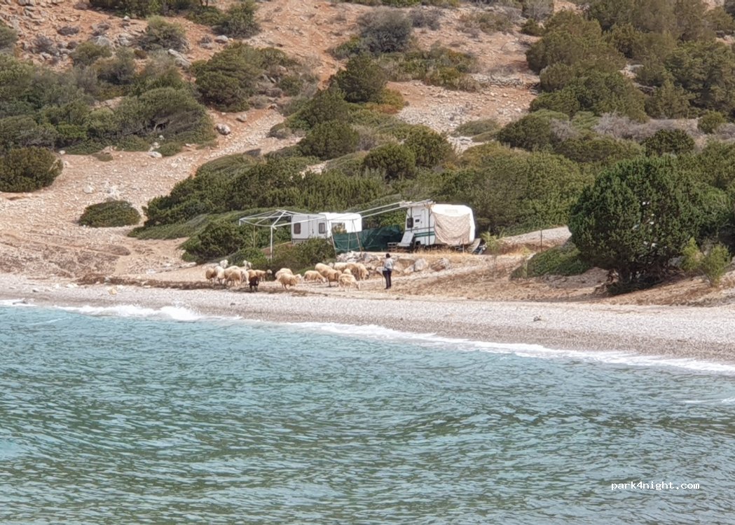 (330 52) Galaxidi - Unnamed Road — foto 3